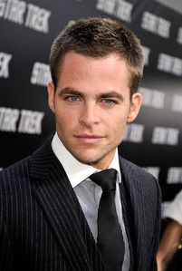  Chris Pine is very handsome<3