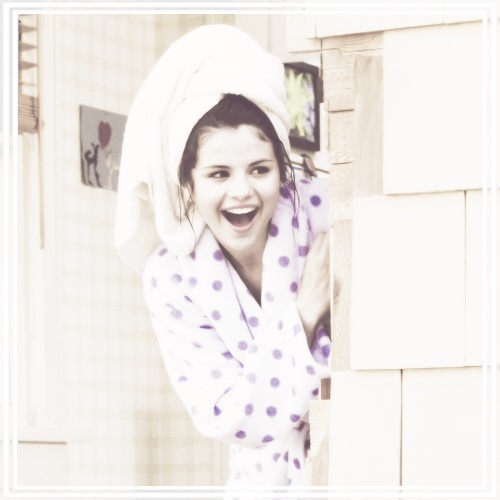 i think it will be Alex Russo in WOWP because i love the energy and confidence she boosts, its like her eyes twinkle every time she smiles...:)
i also love her face expressions and AWESOME acting!