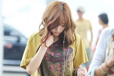  Taeyeon looks so beautiful with this style