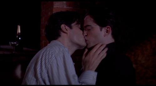 Robert kissing his co-star in a scene from Little Ashes<3