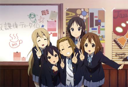  K-on members (K-on) giving peace sign.