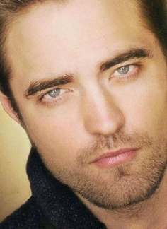  Robert's stunningly beautiful blue eyes<3