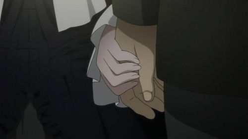  Victorique holding onto Kazuya's hand