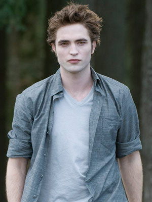  Robert in a scene from New Moon with his 最佳, 返回页首 衬衫 unbuttoned<3