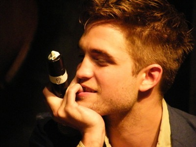  I wish that was my finger he was biting<3