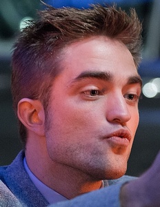  Pattinson's perfect pucker...he so wants me to Kiss him almost as much as I want to Kiss him<3