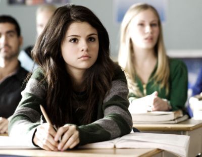  Selena Gomez is also an actress i like her