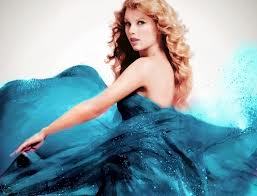  I choose to put this bức ảnh of Taylor Swift, She looks pretty ,and she is one of my các sở thích singer.