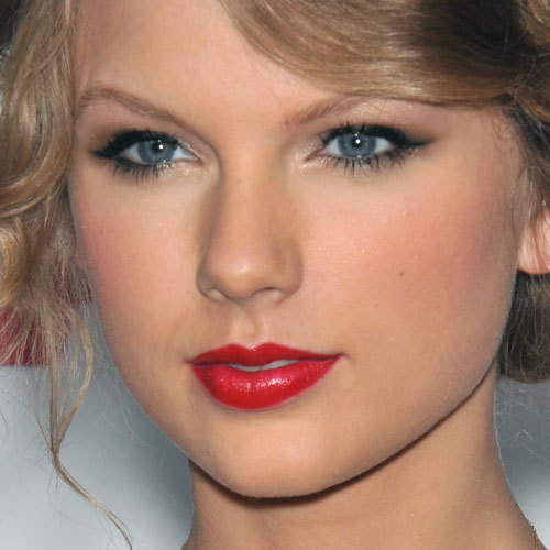  Tay with red lipstick:)