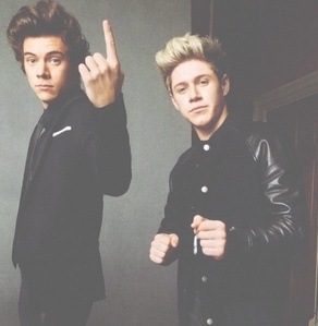 My faves are Harry and Niall <3
