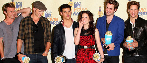  my gorgeous Robert with 4 hot guys and a beautiful girl<3