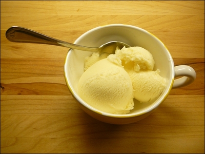 [i]I love lots of different types of ice cream flavours but if I had to choose one then lemon ice cream!<333[/i]