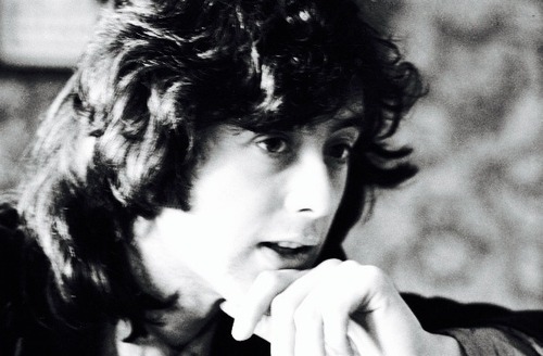 My icon is Jimmy Page. It represents my love for Jimmy Page. Haha. And my love for classic rock, too. 