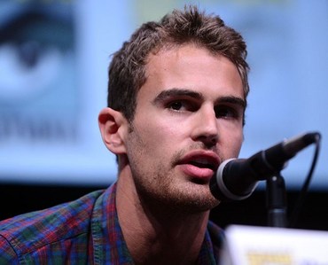  my gorgeous Theo talking at a Comic Con appearance<3