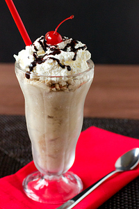  Milkshakes. They are one of my favorit things ever x.x