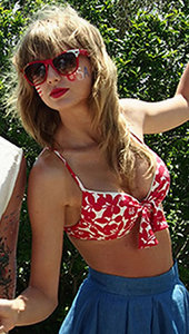 Taym with red sunglasses<3333