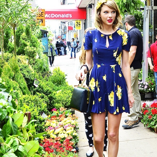 At Flower Shop in NY, 2014