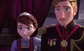  I hardly ever cry at movies, but the one that gets me every time is the scene in 《冰雪奇缘》 where Elsa is scared of her ice powers and her father tries to hug her, The look on Agdar's face when she pushes him away is so heartbreaking, and it reminds me of all the times I did the same thing to my dad.