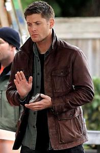  Jensen Ackles {portraying Dean Winchester on Supernatural}.