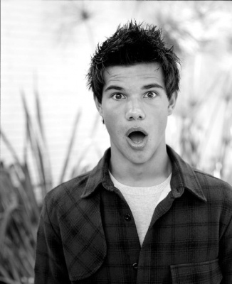  Taylor with a cute shocked expression on his face<3