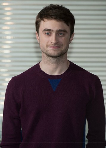  There are quite a few who I'd like to дата like Mark Salling, Harry Styles, Ian Somerhalder. But Daniel Radcliffe is one I'd really like to date.