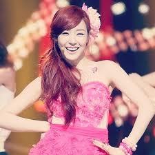  Tiffany in PINK!!!! (Her fav. color is my fav too ^^) <3