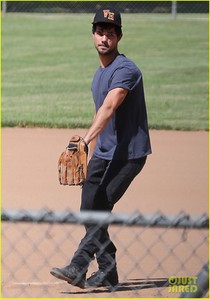  Taylor playing baseball<3