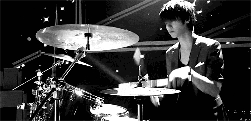  Kang Min Hyuk is my batterista boy <3
