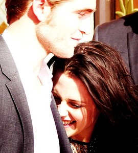  I wish I had a time machine,so I could go back to Robsten time<3