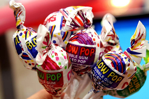  It combines two of my 最喜爱的 things! Lollipops and bubble gum <3