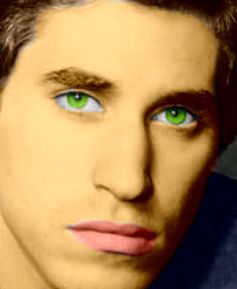  Joey's beautiful green eyes <3333