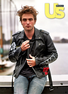 my super hot babe looking ultra cool in a leather jacket<3