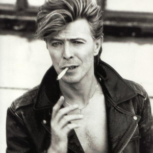 David Bowie:)