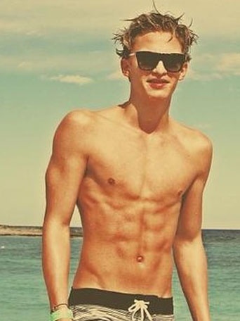  Cody Simpson.