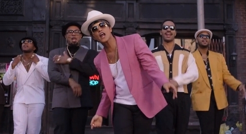  Bruno Mars "Uptown Funk" video