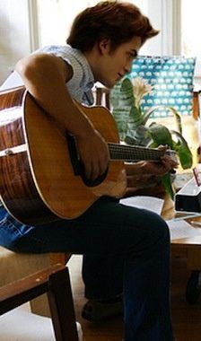  my babe with a guitar<3