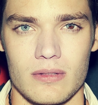  Dominic's amazing eyes<3