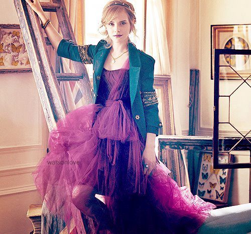  Emma Watson in a purple dress<3