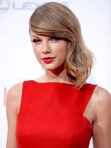  Taylor veloce, swift is so awesome. She is the best artist ever. I Amore te so much that I want to be her. She is amazing and I like I don't even how to describe her. Her songs are amazing.