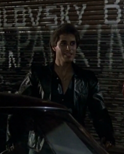  Joey wearing a leather ジャケット <333333
