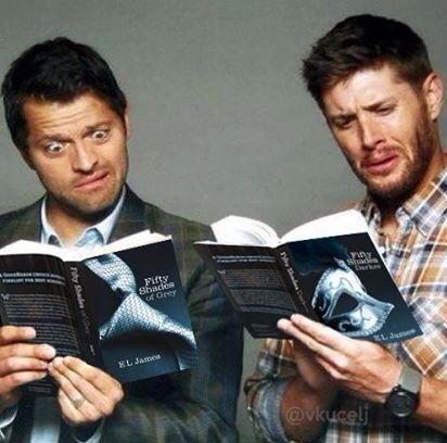  Jensen and Misha lire FSOG and Fifty Shades Darker...XD<3