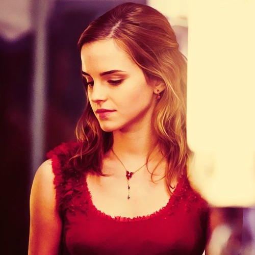  This is one of my fav. pic of Emma as Hermione