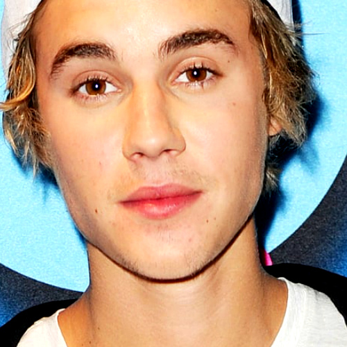  Justins eyes are incredible!