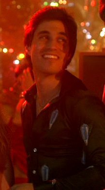  My sexy Joey smiling <333333