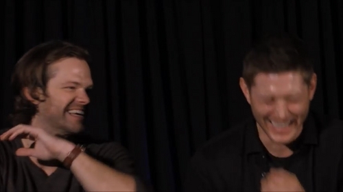  j2 laughing ... sorry it's so blurry