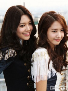  Soona: Sooyoung and Yoona