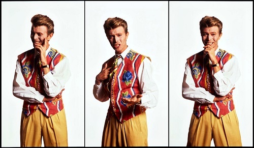  not even Bowie would wear that many colours, except that one outfit xD