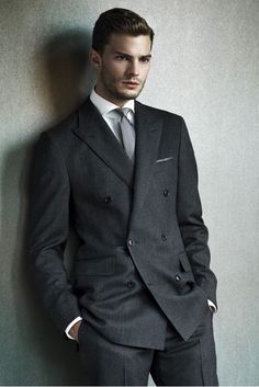  Jamie looking spiffy in a suit<3