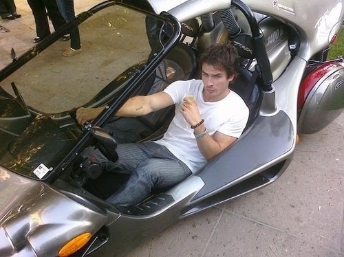  Ian in a car<3
