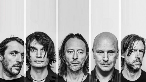  Radiohead for sure!!! They are an amazing band and one of the few who haven't got a bad album in their discography. Other bands I also प्यार are Queen, Slipknot, Metallica, Linkin Park, Cannibal Corpse, Weezer, The Beatles, The Police and Wu-Tang Clan.